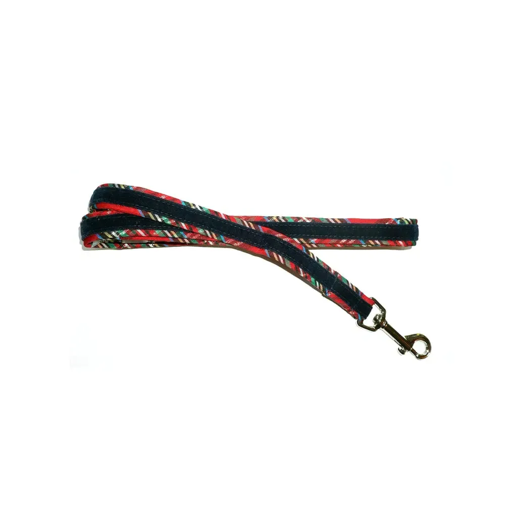 Holiday Tartan Harness Matching Lead