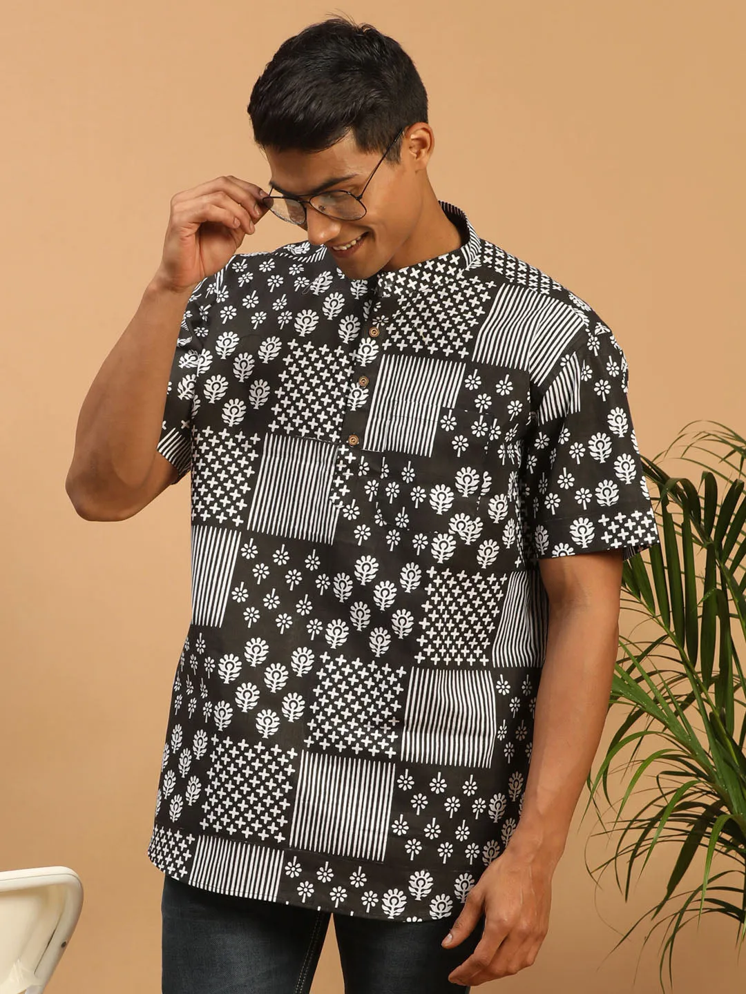 Vastramay Men's Printed Cotton Short Kurta